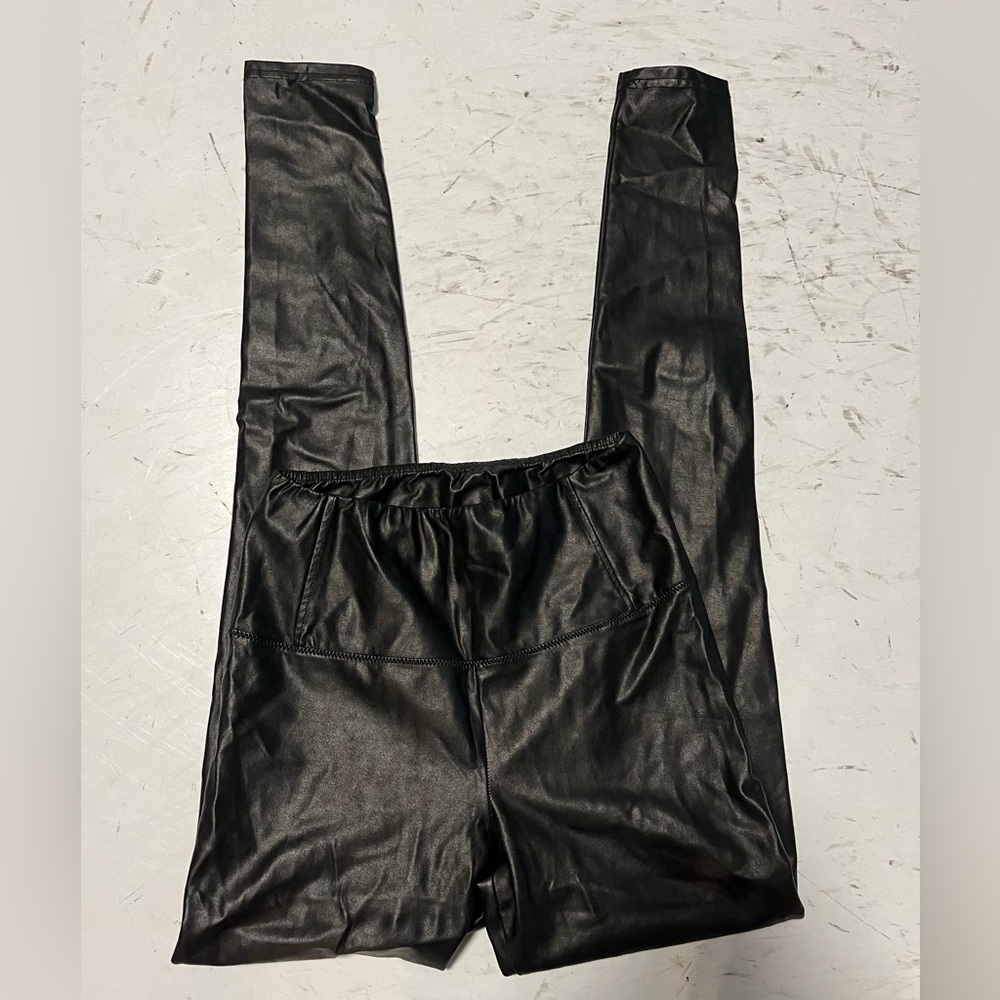 Wilfred Free Faux Leather High Rise Pants Size Small Black